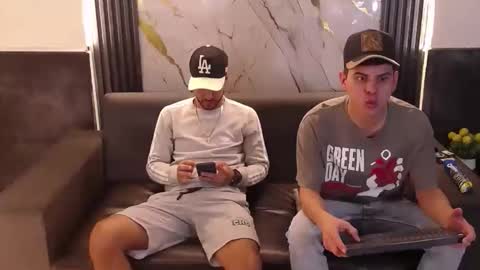 Snapshot of angel_villareal_ chatting on 03/17/26, 04:06 angel_villareal_ online show from 03/17/26, 04:06