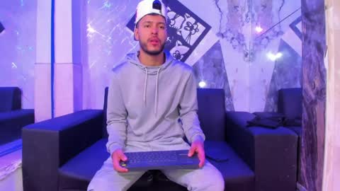 Snapshot of angel_villareal_ chatting on 03/31/26, 11:54 angel_villareal_ online show from 03/31/26, 11:54