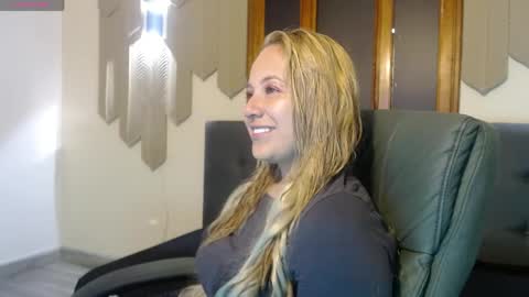 Angel online show from 05/09/26, 11:26