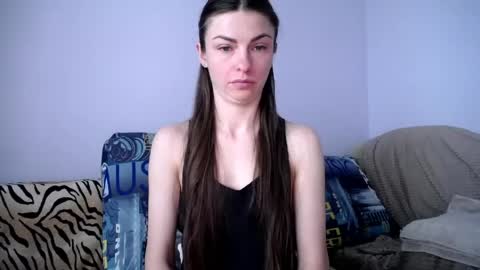 Snapshot of angel_zoe77 chatting on 05/25/26, 10:43 Zoe online show from 05/25/26, 10:43