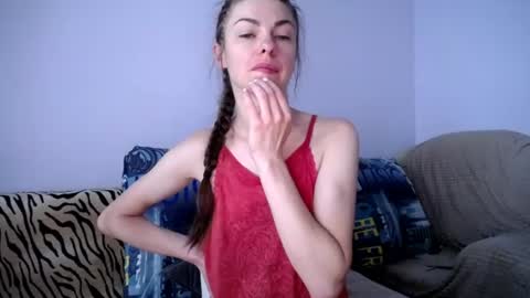 Snapshot of angel_zoe77 chatting on 07/03/26, 10:43 Zoe online show from 07/03/26, 10:43