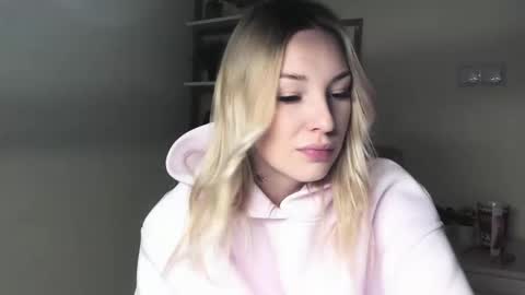 Angela online show from 02/18/26, 06:42