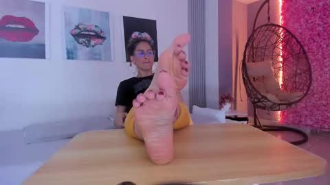 A N G E LA.  online show from 09/15/25, 03:28