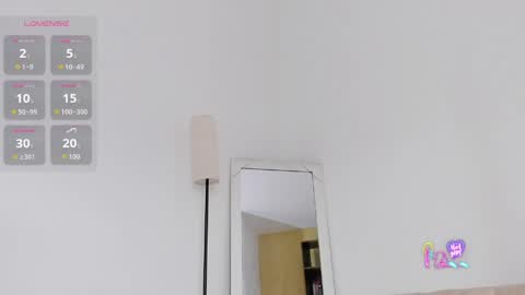 angela_garciaa online show from 05/27/26, 08:50