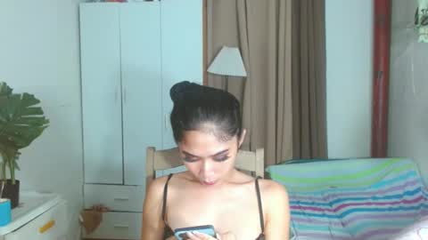 angela online show from 01/15/25, 09:09