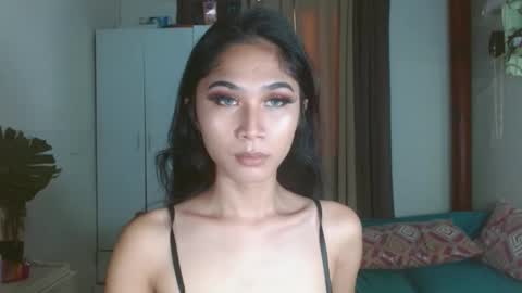 angela online show from 02/13/25, 10:54