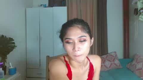 angela online show from 02/16/25, 01:25