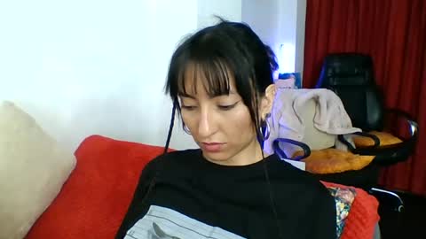 Snapshot of angela_mis chatting on 06/21/26, 09:50 Angela online show from 06/21/26, 09:50