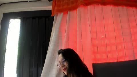 angela_nix online show from 09/19/25, 03:24