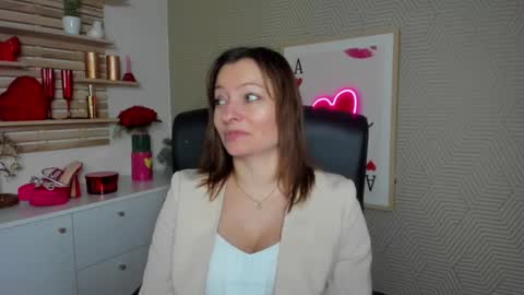 Snapshot of angela_samt chatting on 03/12/26, 06:41 Angela online show from 03/12/26, 06:41