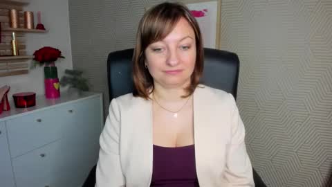 Snapshot of angela_samt chatting on 03/19/26, 07:12 Angela online show from 03/19/26, 07:12