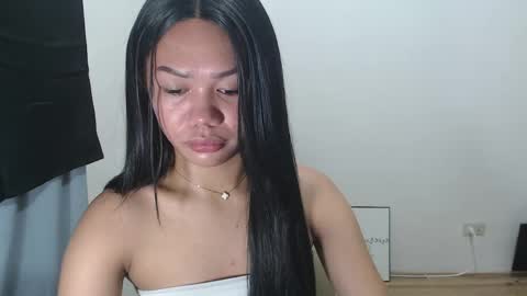 Snapshot of angela_star888 chatting on 05/21/26, 01:07 angela_star888 online show from 05/21/26, 01:07