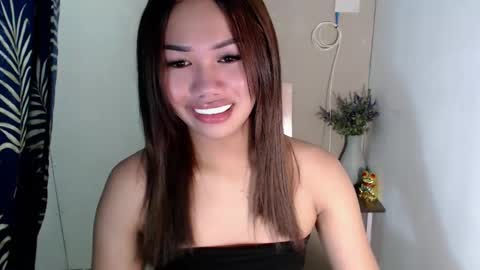 Snapshot of angela_star888 chatting on 06/07/26, 12:59 angela_star888 online show from 06/07/26, 12:59