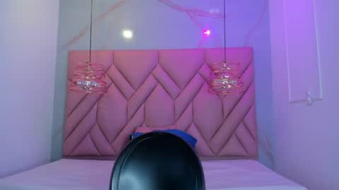 Snapshot of angelaa_cute chatting on 04/25/26, 06:38 ANGELA online show from 04/25/26, 06:38