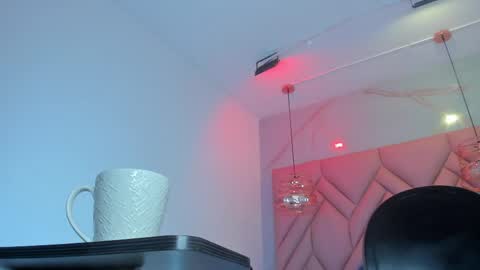 Snapshot of angelaa_cute chatting on 04/28/26, 12:10 ANGELA online show from 04/28/26, 12:10