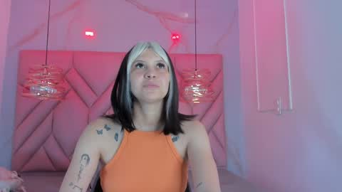 Snapshot of angelaa_cute chatting on 05/19/26, 12:00 ANGELA online show from 05/19/26, 12:00