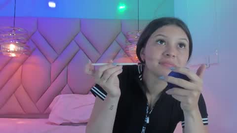 Snapshot of angelaa_cute chatting on 06/16/26, 11:57 ANGELA online show from 06/16/26, 11:57