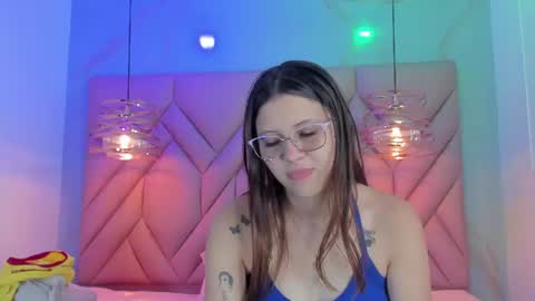 Snapshot of angelaa_cute chatting on 06/17/26, 12:07 ANGELA online show from 06/17/26, 12:07