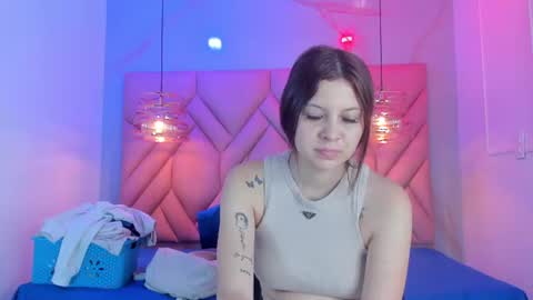 Snapshot of angelaa_cute chatting on 07/29/26, 12:03 ANGELA online show from 07/29/26, 12:03