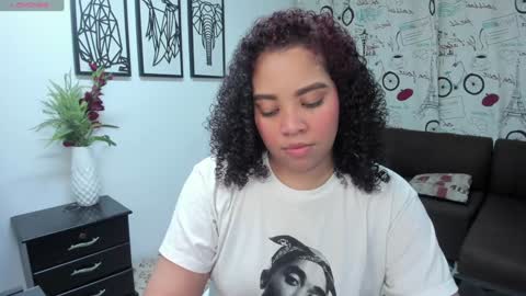 Angela online show from 02/01/25, 03:41