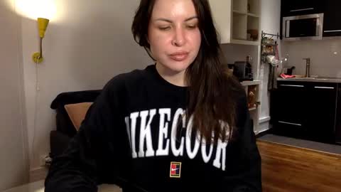 Snapshot of angeladarkk chatting on 01/07/25, 07:28 Angela online show from 01/07/25, 07:28