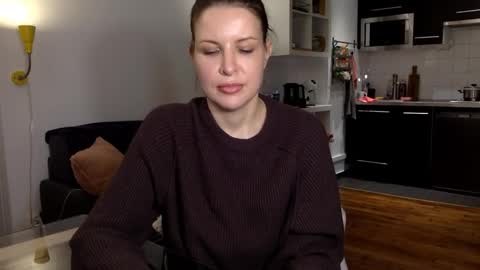 Snapshot of angeladarkk chatting on 12/16/25, 07:52 Angela online show from 12/16/25, 07:52