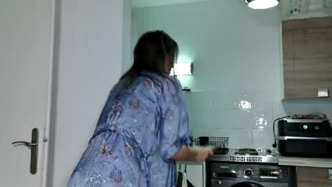 Angela online show from 05/14/26, 01:18