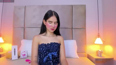 Snapshot of angelag_ chatting on 11/01/25, 08:00 angelag_ online show from 11/01/25, 08:00