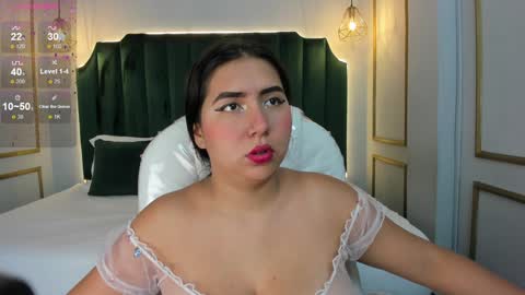 Snapshot of angelaluxi chatting on 12/06/24, 12:05 Angela online show from 12/06/24, 12:05