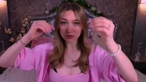 Snapshot of angelanabelle chatting on 04/19/26, 06:10 angelanabelle online show from 04/19/26, 06:10