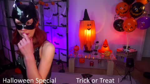 Snapshot of angelandfairieskink chatting on 10/26/25, 05:02 Aimi Selena  Daisy online show from 10/26/25, 05:02