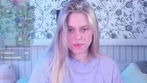 Snapshot of angelanty chatting on 06/19/26, 05:28 Darsi Anty online show from 06/19/26, 05:28