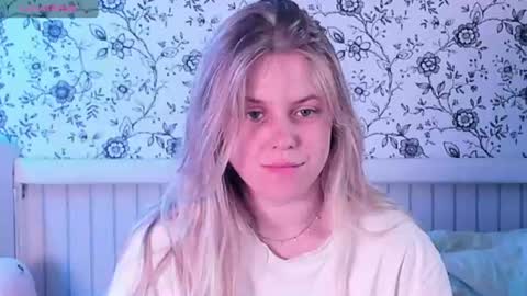 Snapshot of angelanty chatting on 06/24/26, 03:33 Darsi Anty online show from 06/24/26, 03:33