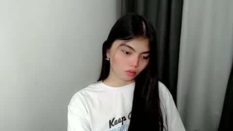 angelari_slut online show from 09/11/25, 07:52