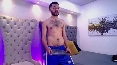 Angel online show from 11/20/25, 01:55