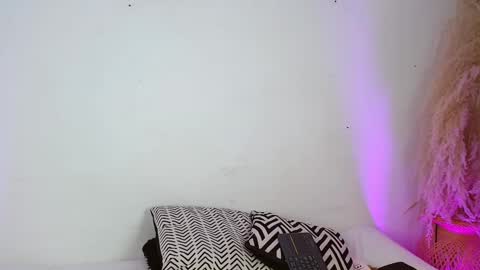 Angel online show from 12/17/25, 04:46