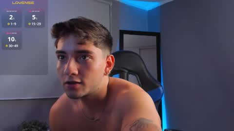 Snapshot of angelbell19 chatting on 11/06/25, 02:01 angelbell19 online show from 11/06/25, 02:01