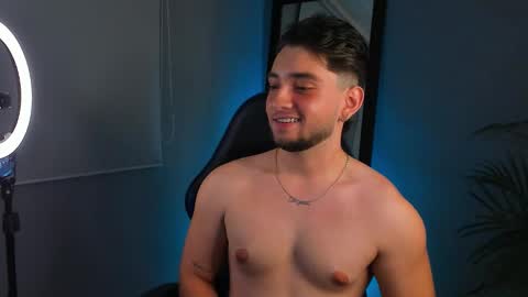 Snapshot of angelbell19 chatting on 12/17/25, 01:55 angelbell19 online show from 12/17/25, 01:55