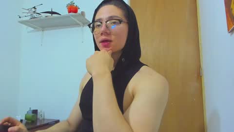 Angel Bennet online show from 02/06/25, 03:06