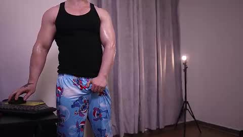 Snapshot of angelcabezaz chatting on 11/30/25, 01:31 NGEL. online show from 11/30/25, 01:31