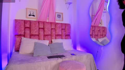 Snapshot of angelcherrypie chatting on 04/09/26, 11:48 Angel online show from 04/09/26, 11:48