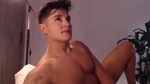 Snapshot of angelcossio chatting on 01/27/25, 07:35 Angel online show from 01/27/25, 07:35