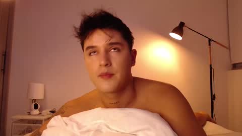 Snapshot of angelcossio chatting on 11/02/25, 12:24 Angel online show from 11/02/25, 12:24