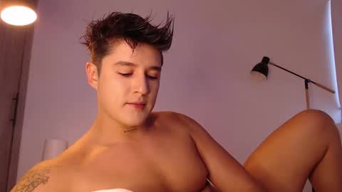 Snapshot of angelcossio chatting on 11/11/25, 09:15 Angel online show from 11/11/25, 09:15