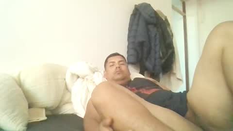 Snapshot of angeldavid90 chatting on 12/15/25, 08:24 angeldavid90 online show from 12/15/25, 08:24