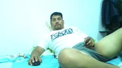 Snapshot of angeldavid90 chatting on 01/06/26, 04:16 angeldavid90 online show from 01/06/26, 04:16