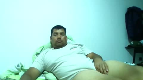 Snapshot of angeldavid90 chatting on 02/13/26, 01:12 angeldavid90 online show from 02/13/26, 01:12