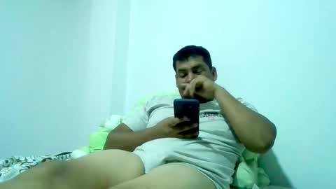 Snapshot of angeldavid90 chatting on 02/14/26, 12:07 angeldavid90 online show from 02/14/26, 12:07