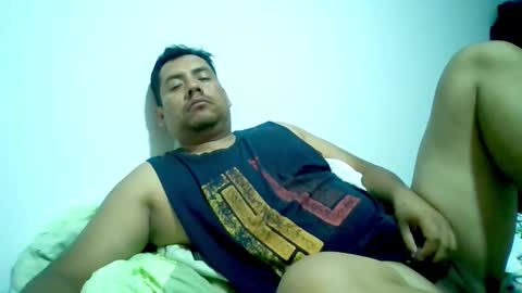 Snapshot of angeldavid90 chatting on 02/15/26, 06:32 angeldavid90 online show from 02/15/26, 06:32