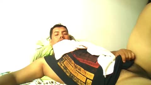 Snapshot of angeldavid90 chatting on 02/15/26, 02:36 angeldavid90 online show from 02/15/26, 02:36
